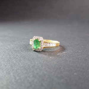 انگشتر زمرد کد 26321