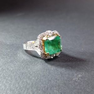 انگشتر زمرد با کد 27329