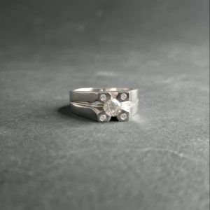 انگشتر پلاتین کد ۲۲۹۱۳